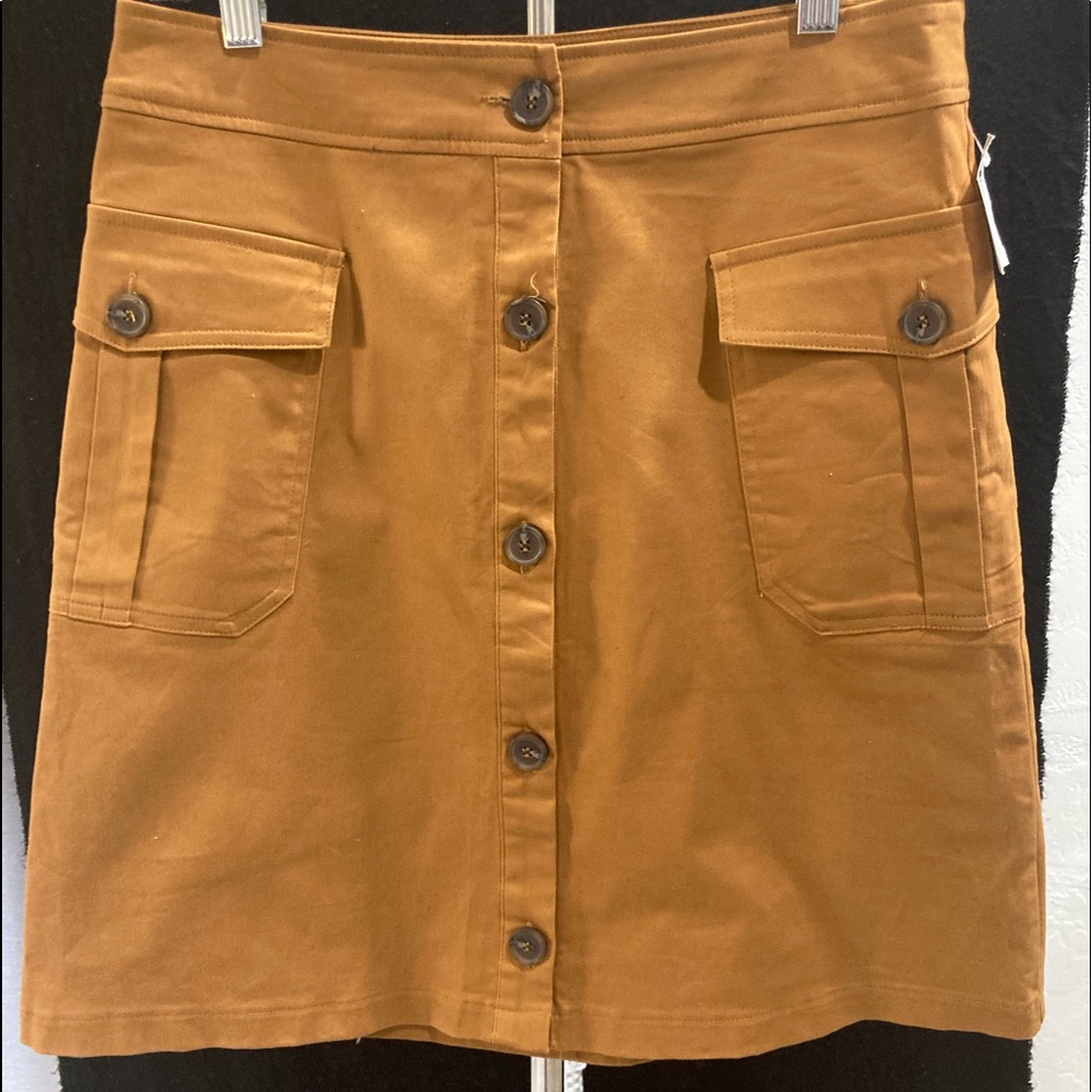 NWT Potter’s Pot Button Down Cargo Skirt size Med